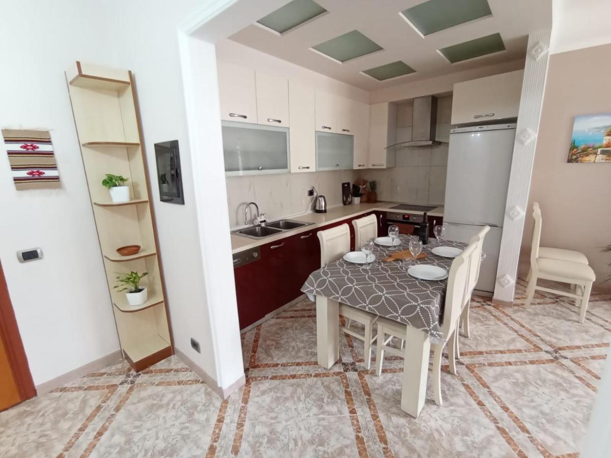 Trea Accomodations - 2 Bedrooms - Riviera With Private Parking Влёра Экстерьер фото